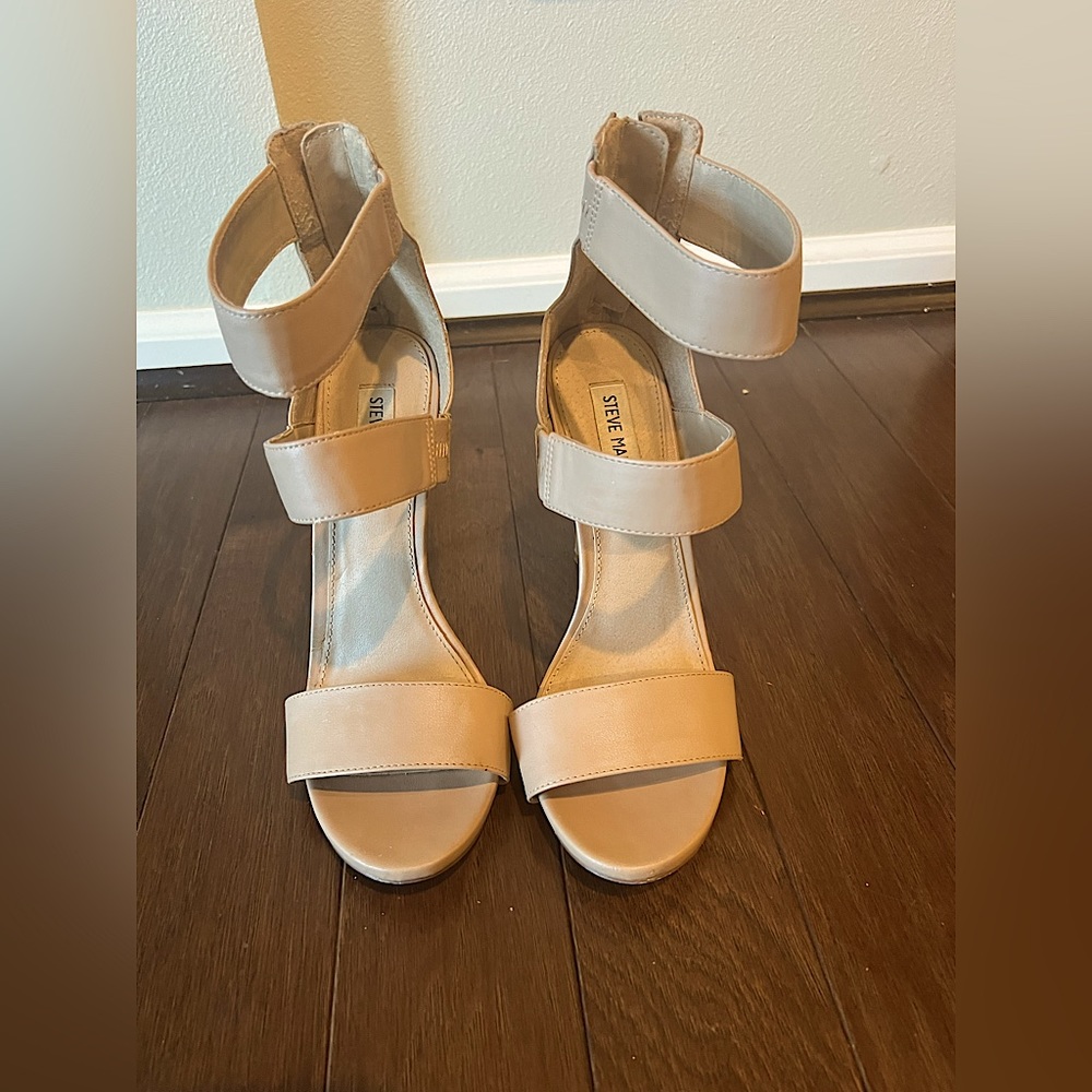 Steve Madden Pumps